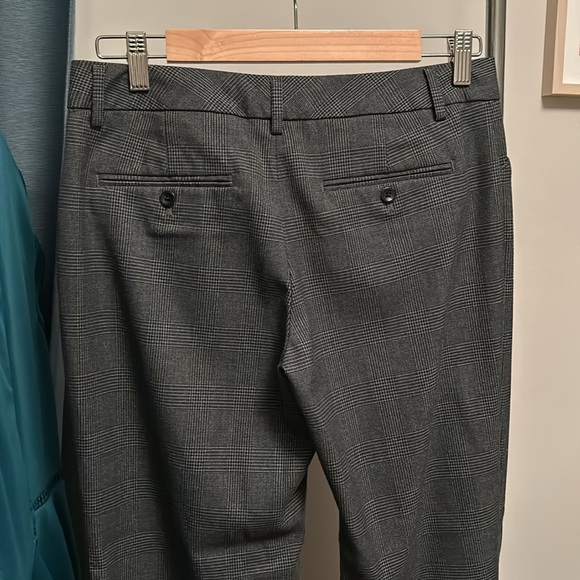 Gap Perfect Trouser - Picture 4 of 4